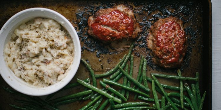 Mini Meatloaf Sheet Pan Dinner