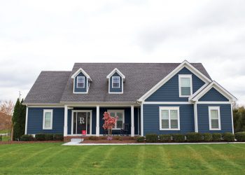 On the Cover: A Classic Craftsman Captures Clean Lines & Modern Features