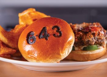 Dining Guide: 643 Sports Bar + Grill