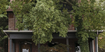 A modern getaway: eight16house